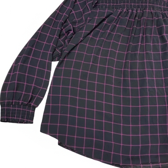 NEW Torrid Crinkle Chiffon Smocked Neck Blouse - Picture 4 of 9